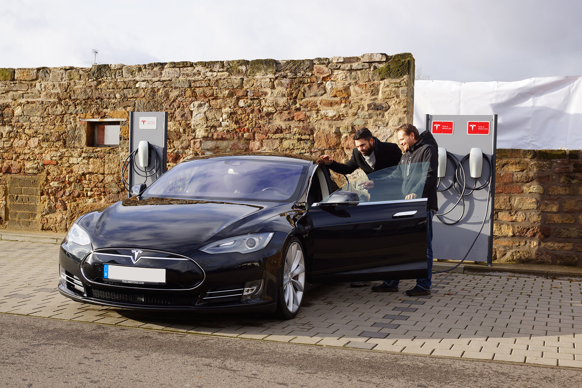 DSC08071 tesla ladestation in wadgassen